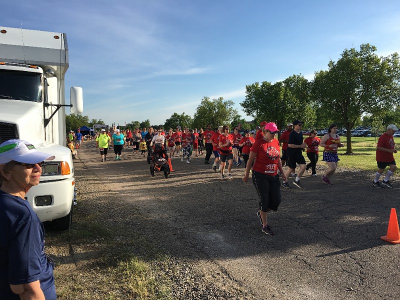 2016-06-18 Liberty Run 10K 22.JPG - Liberty Festival 10K on June 18,2016 Canton, Michigan.